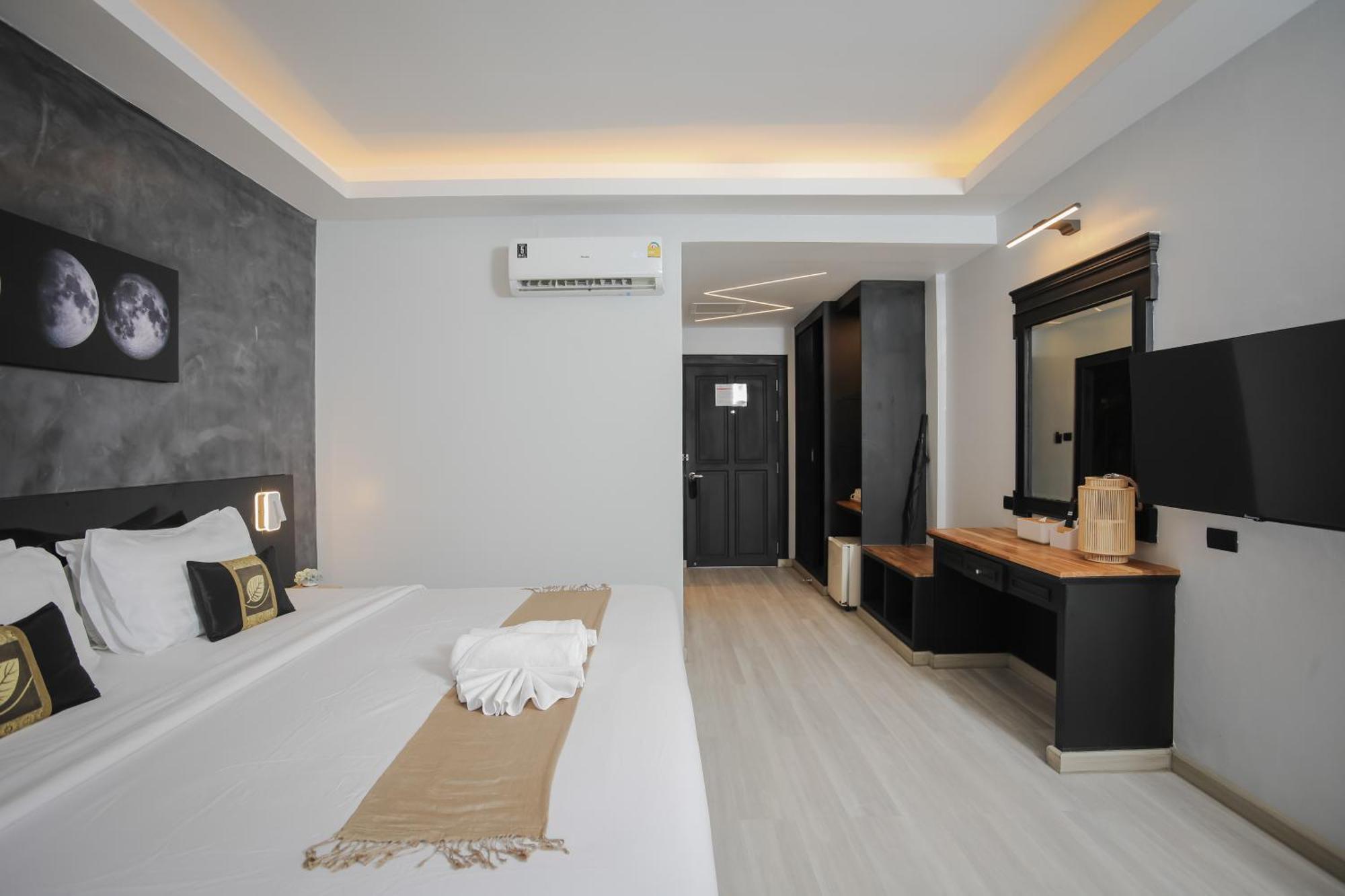 Etk Patong Resort Exteriör bild