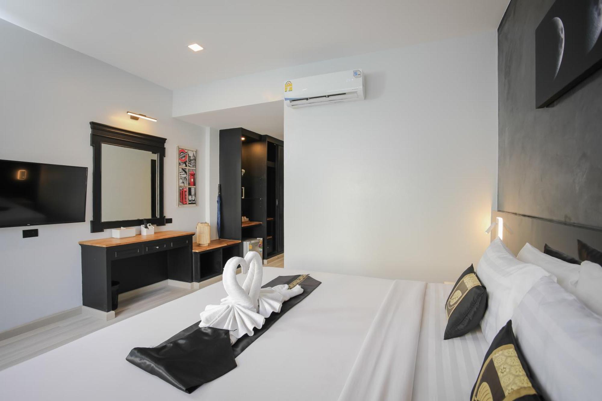 Etk Patong Resort Exteriör bild