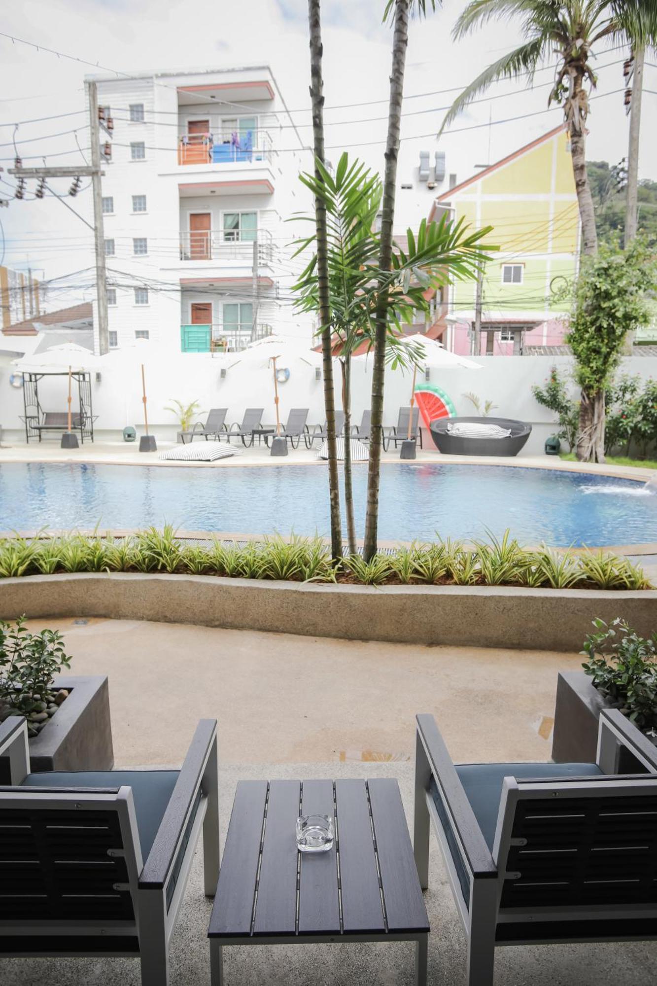 Etk Patong Resort Exteriör bild